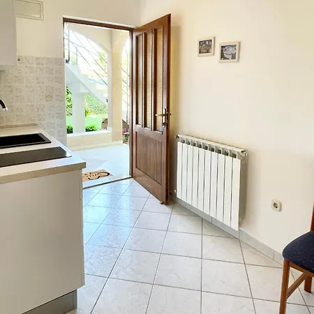 Christina Apartamento